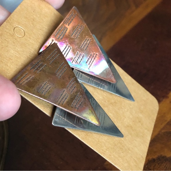 Vintage hand crafted artist copper and sterling silver triangle disc earrings - Picture 13 of 13